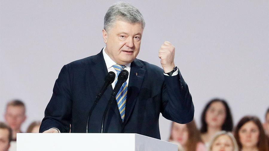 Порошенко потребовал извинений от российских СМИ