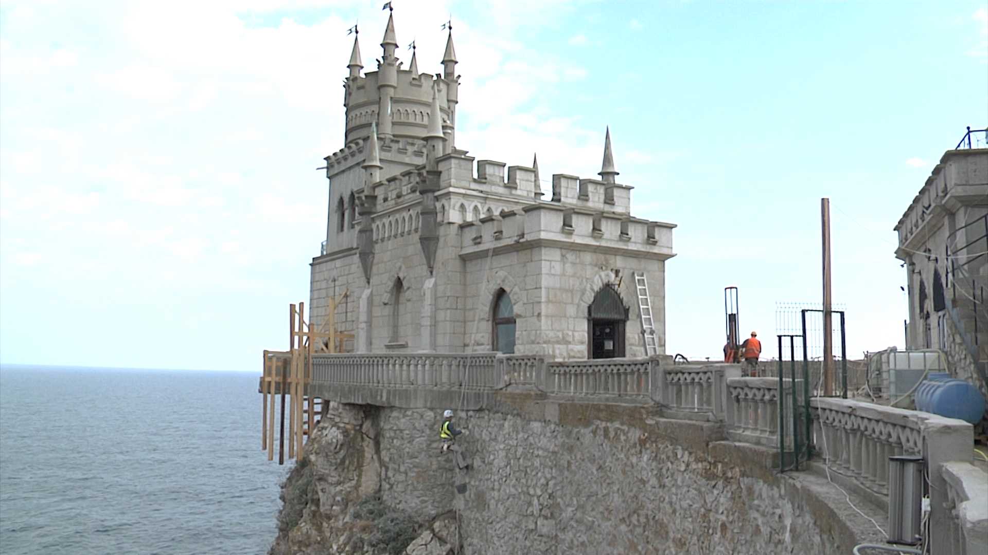 Реставрация замка Ласточкино гнездо в Крыму завершена