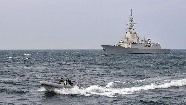 Российские корабли следят за НАТО в Балтийском море