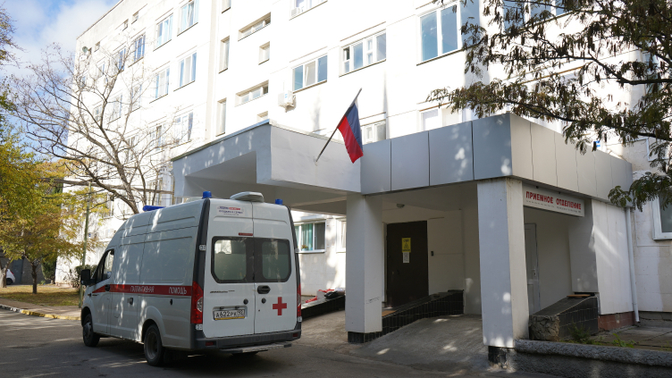 Главные врачи севастопольских больниц будут вести приемы в поликлиниках