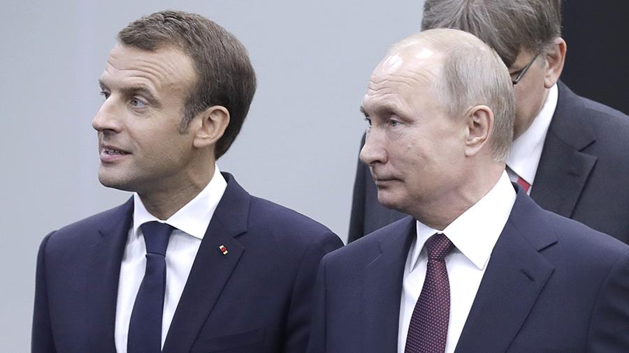 Путин и Макрон обсудили противоречия действий Киева нормам ОБСЕ