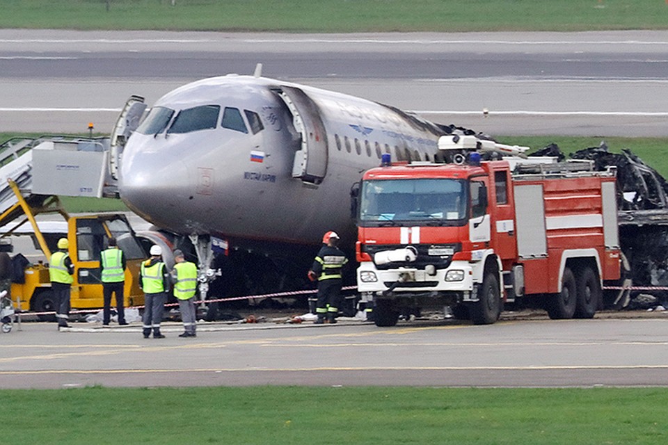 Росавиация: экипаж SSJ-100 пренебрег инструкцией при посадке