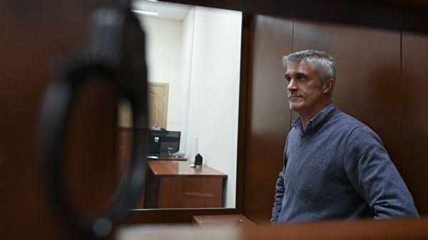 Американского предпринимателя арестовали по подозрению в хищении 2,5 млрд рублей у банка «Восточный»
