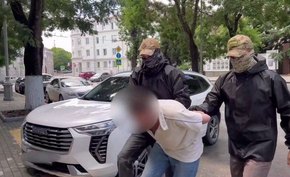 ФСБ задержала в Севастополе агента украинских спецслужб за передачу фото объектов ЧФ
